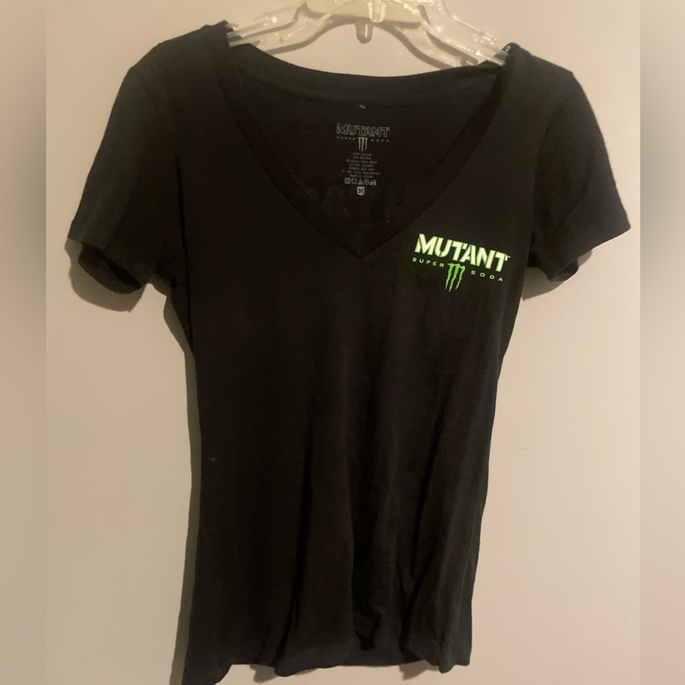 Mutant Super Soda V-Neck‎ T-Shirt Medium